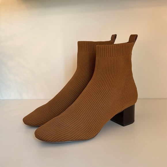 Everlane Classic Ribbed Brown Ankle Boots - Picture 2 of 5